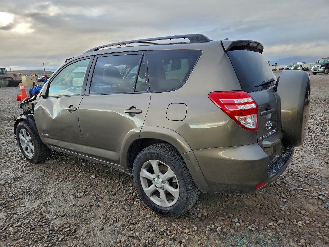 2009 TOYOTA RAV4 LIMITED photo 2