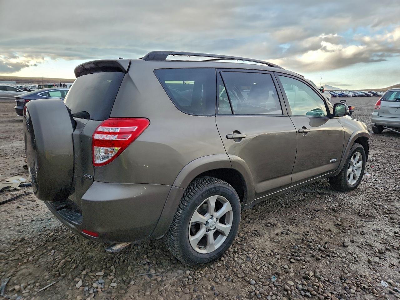 2009 TOYOTA RAV4 LIMITED photo 3