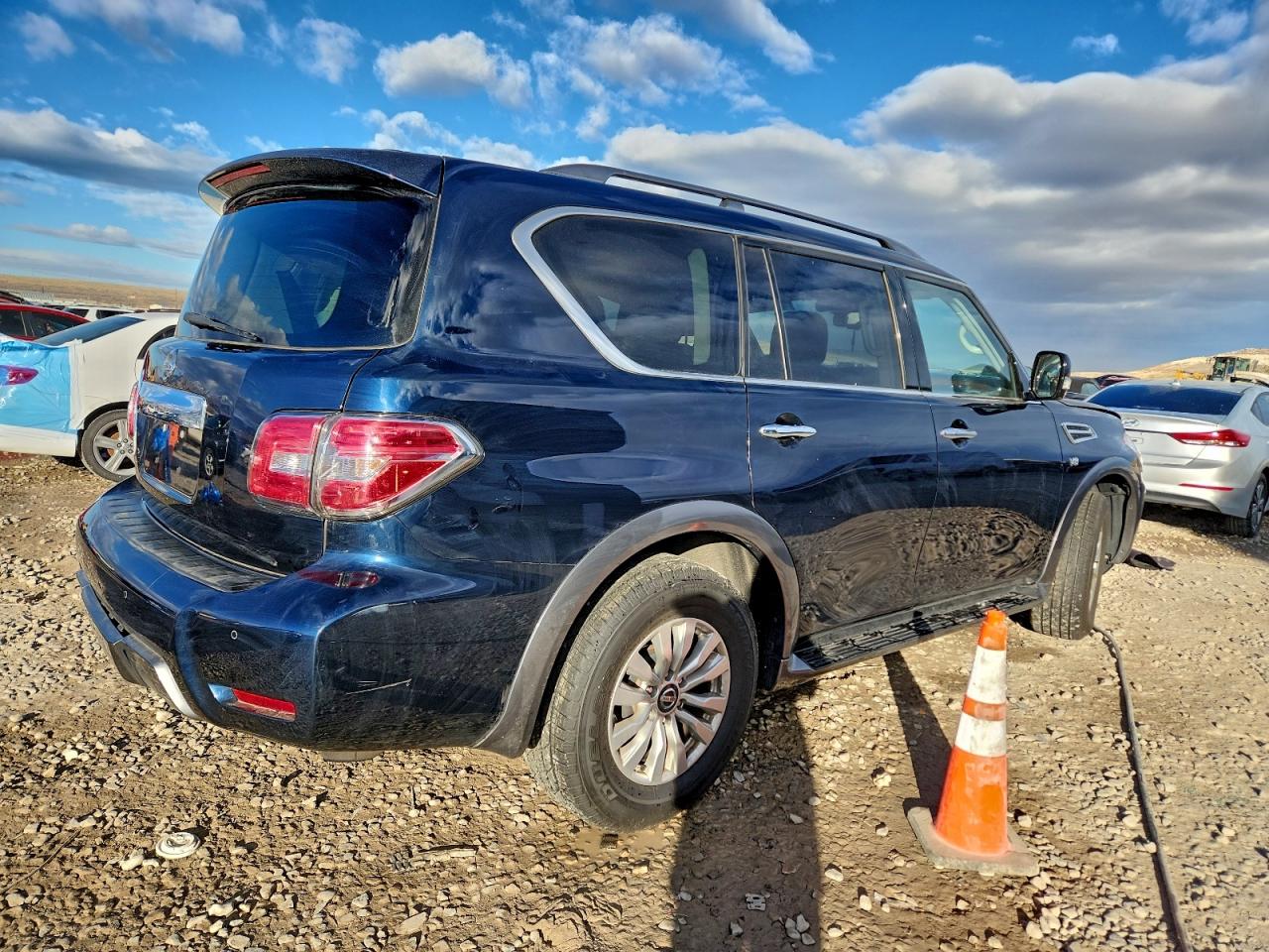 2020 NISSAN ARMADA SV photo 3