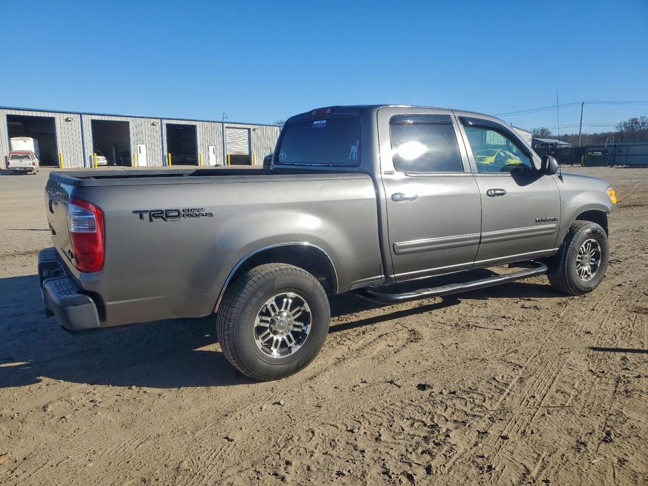 2004 TOYOTA TUNDRA DOUBLE CAB SR5 photo 3