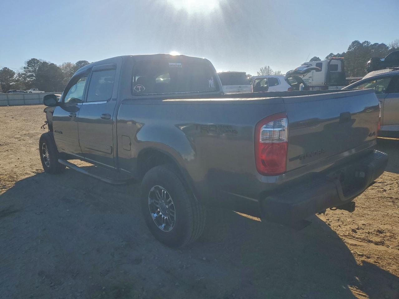 2004 TOYOTA TUNDRA DOUBLE CAB SR5 photo 2