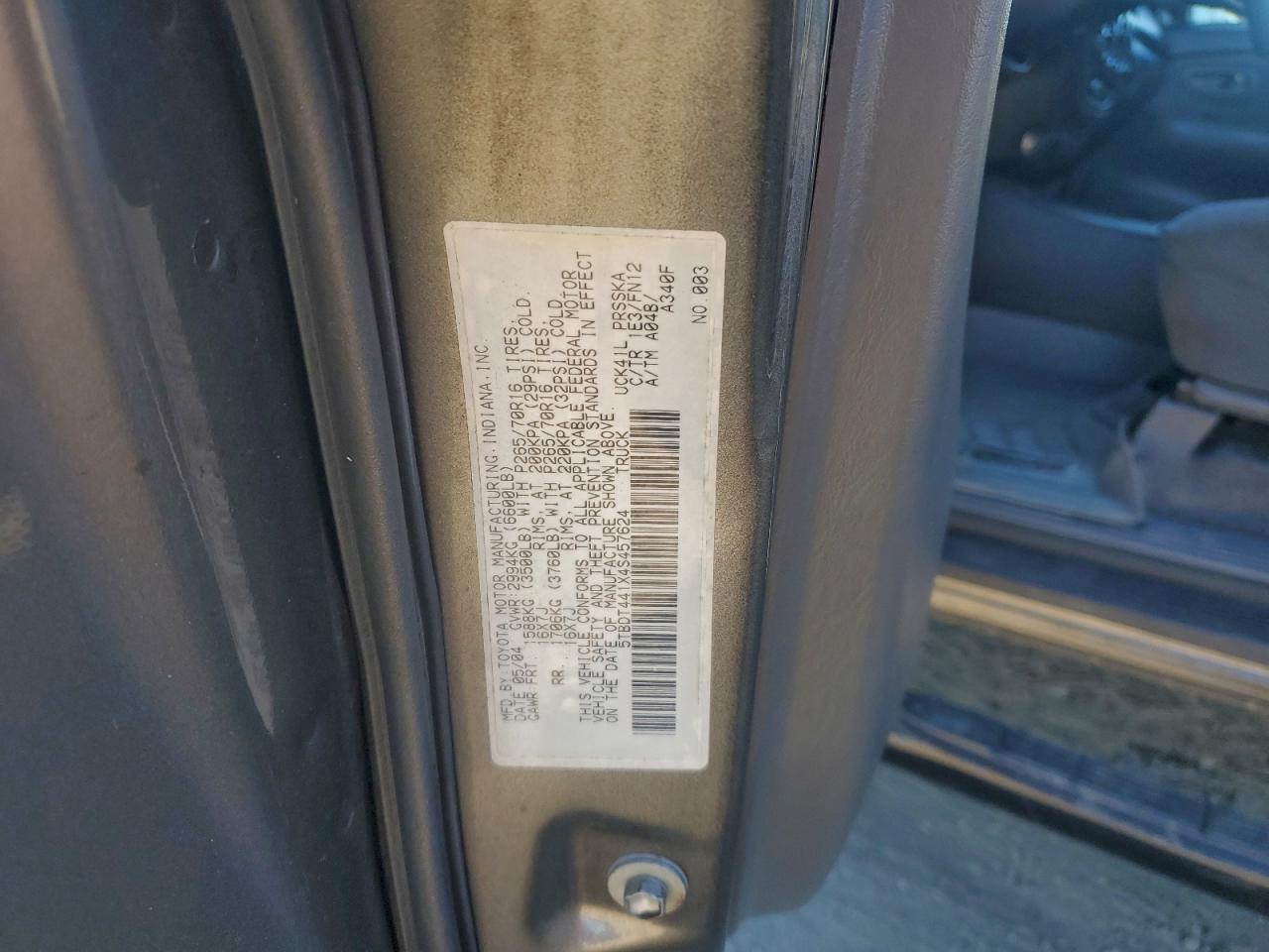 2004 TOYOTA TUNDRA DOUBLE CAB SR5 photo 12