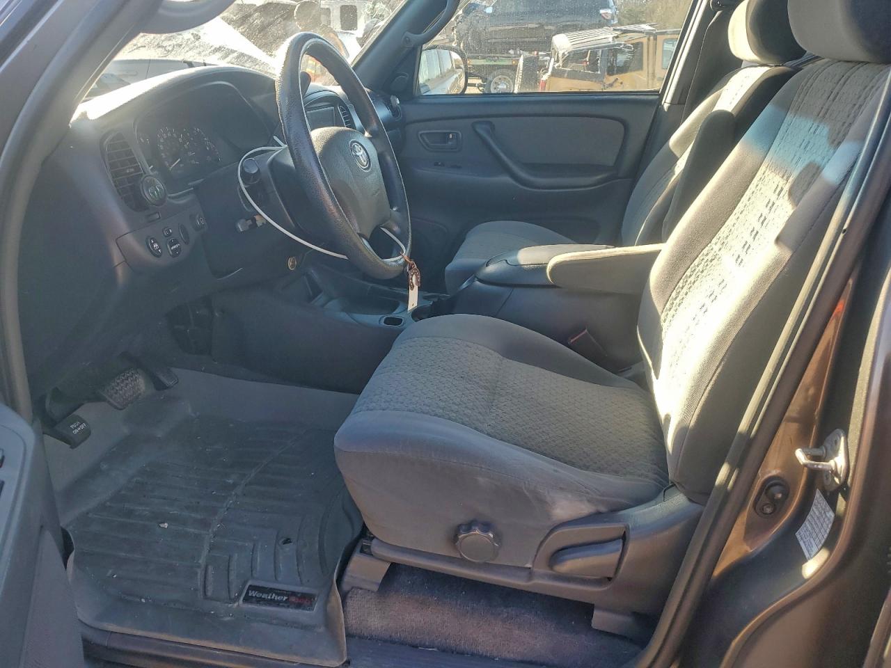 2004 TOYOTA TUNDRA DOUBLE CAB SR5 photo 7
