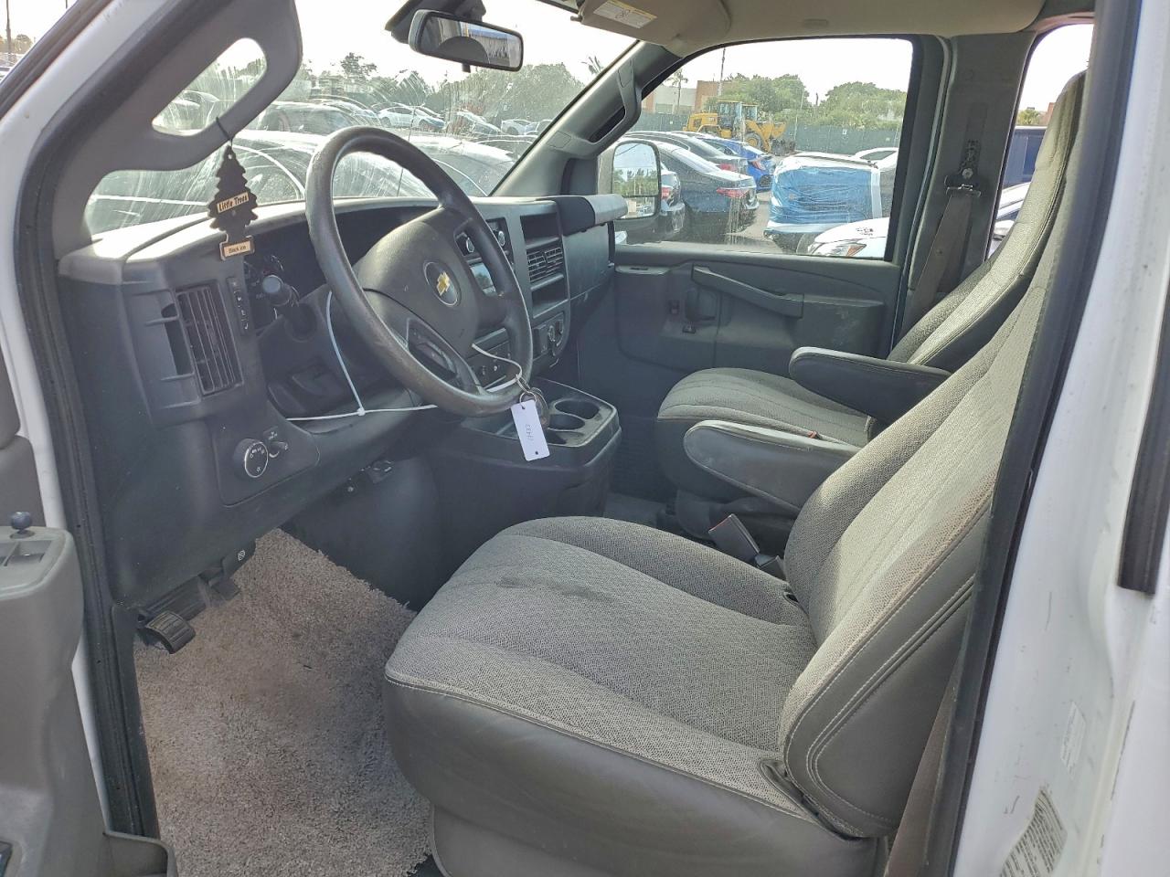 2019 CHEVROLET EXPRESS G3500 LT photo 13