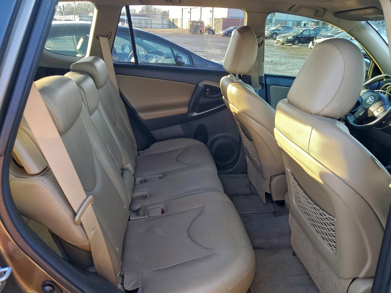 2011 TOYOTA RAV4 LIMITED photo 11