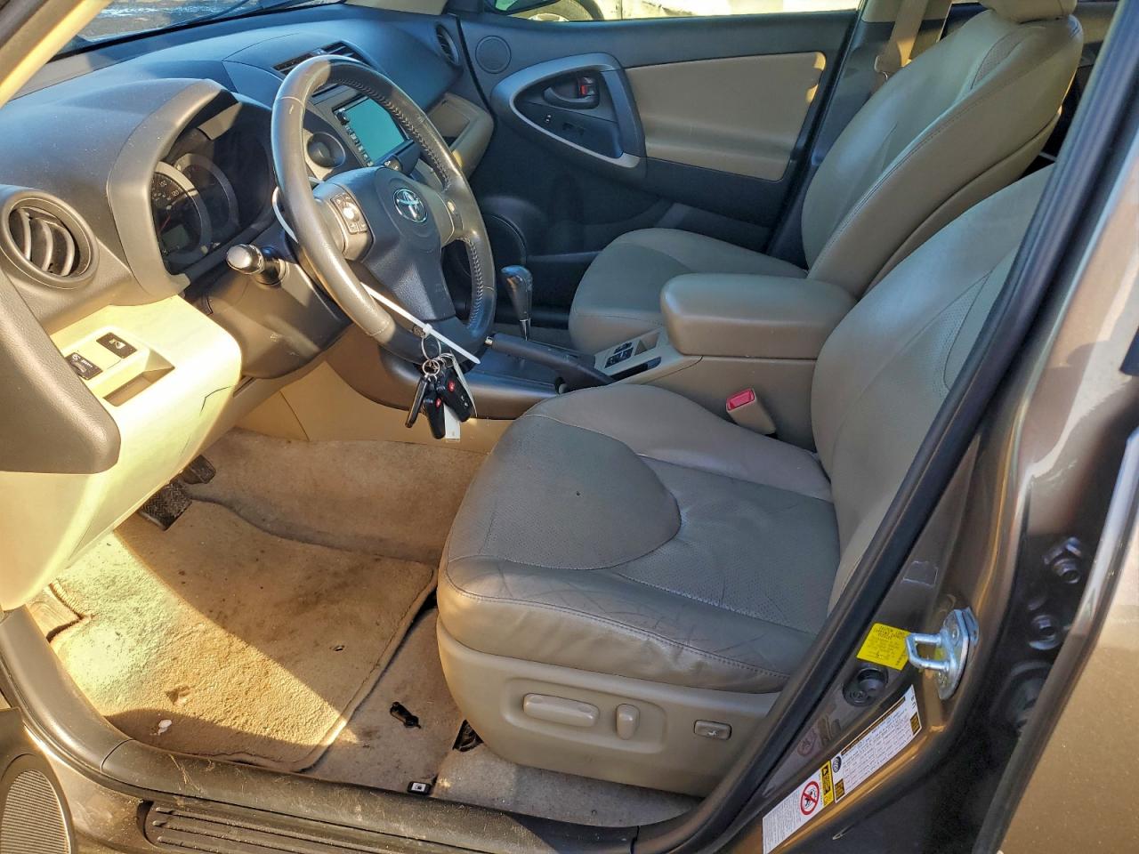 2011 TOYOTA RAV4 LIMITED photo 7