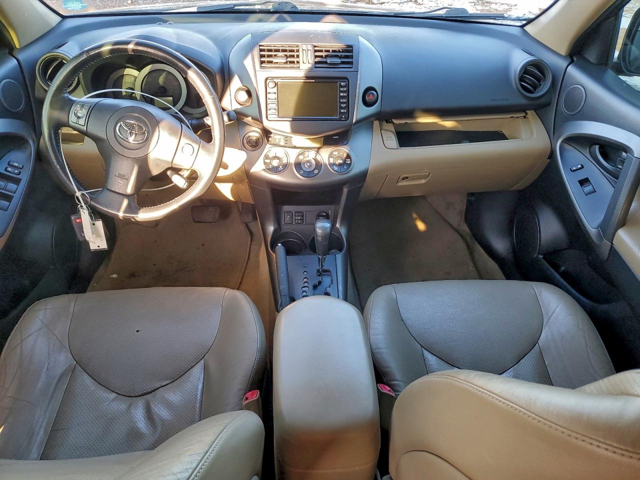 2011 TOYOTA RAV4 LIMITED photo 8