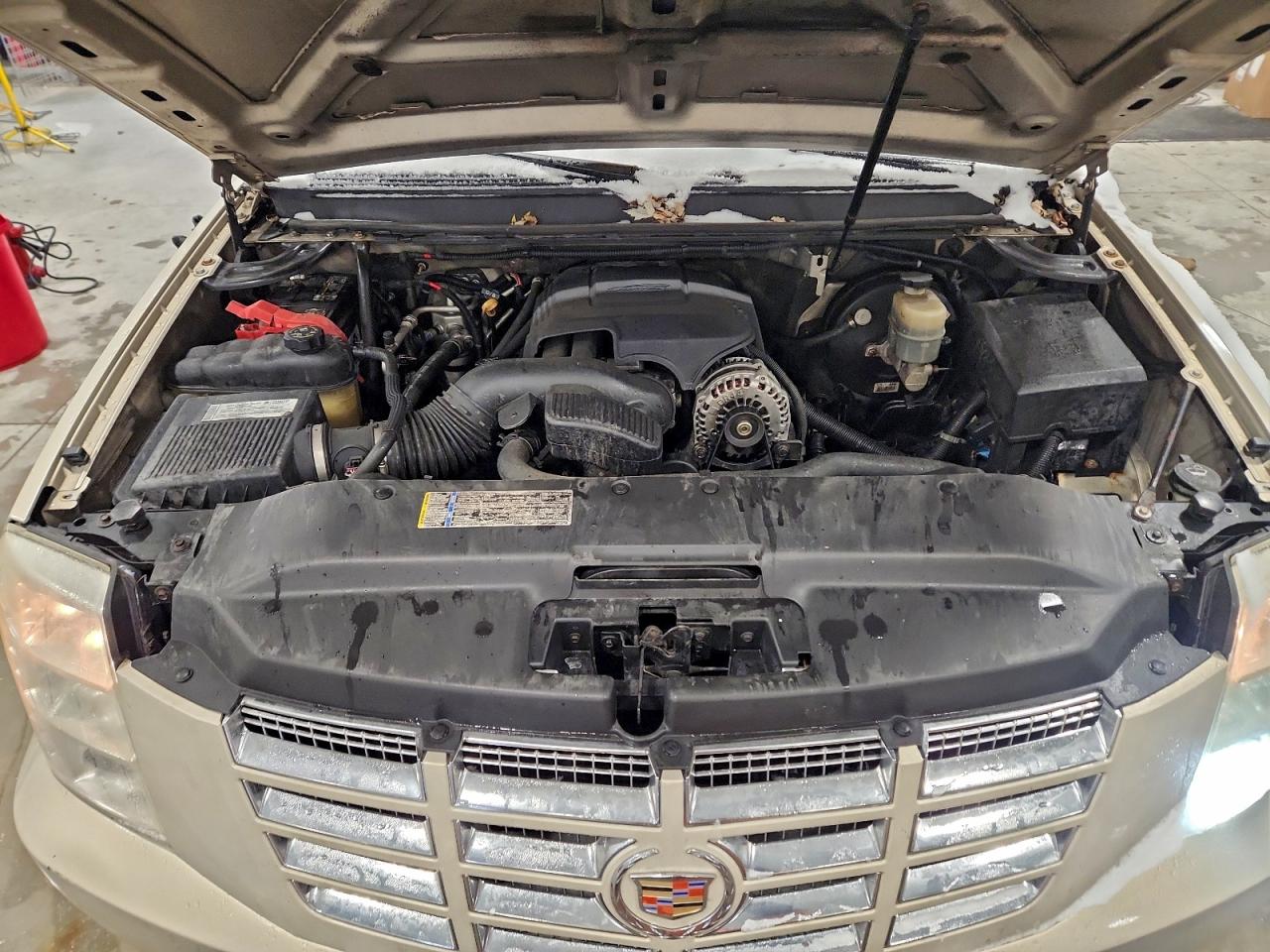 2008 CADILLAC ESCALADE LUXURY photo 12