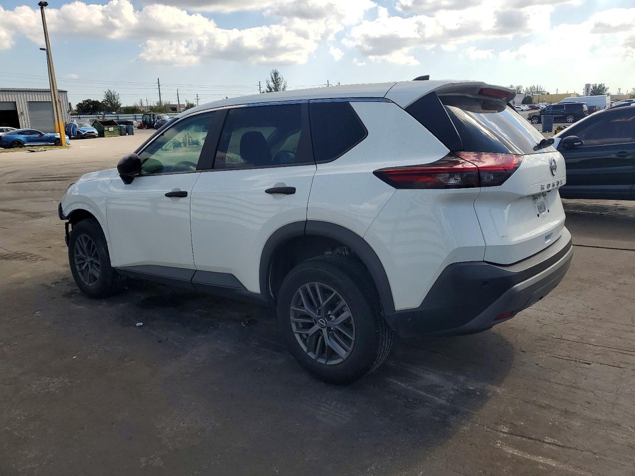 2023 NISSAN ROGUE S photo 2