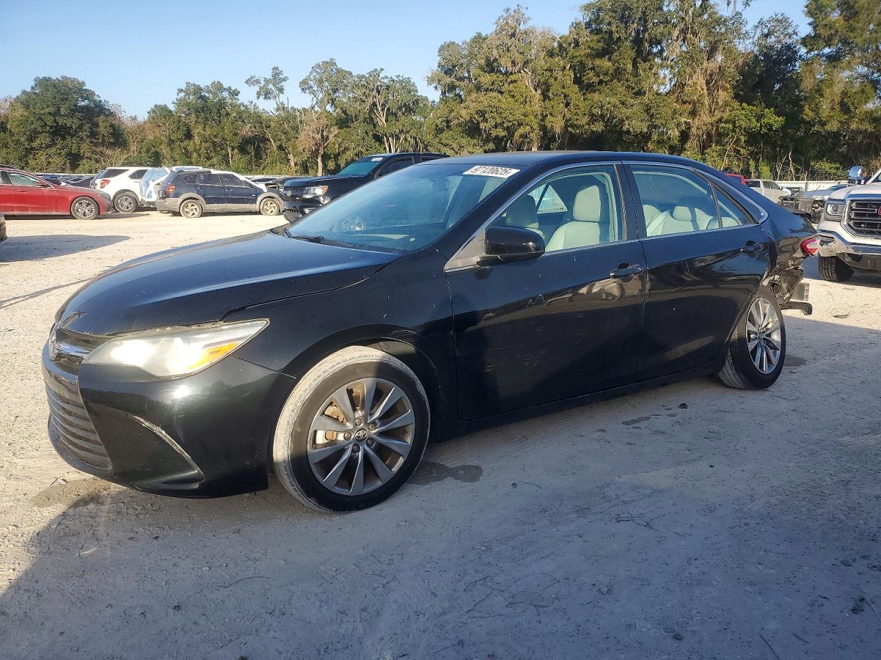 2016 TOYOTA CAMRY