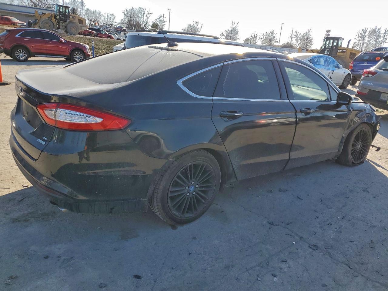 2014 FORD FUSION SE photo 3