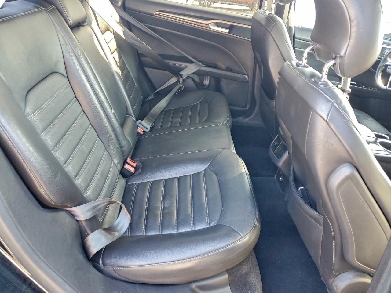 2014 FORD FUSION SE photo 10