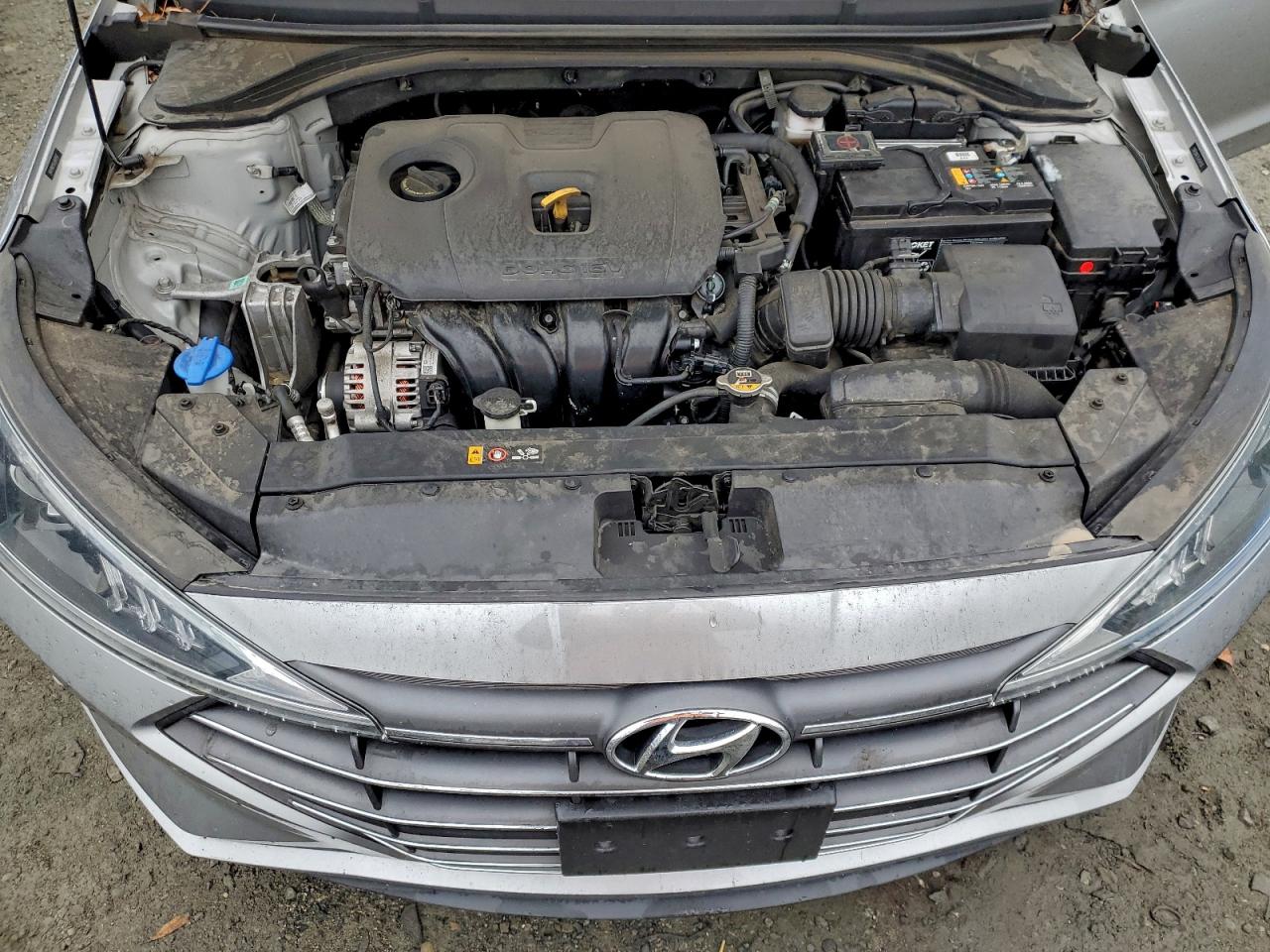 2020 HYUNDAI ELANTRA SEL photo 21