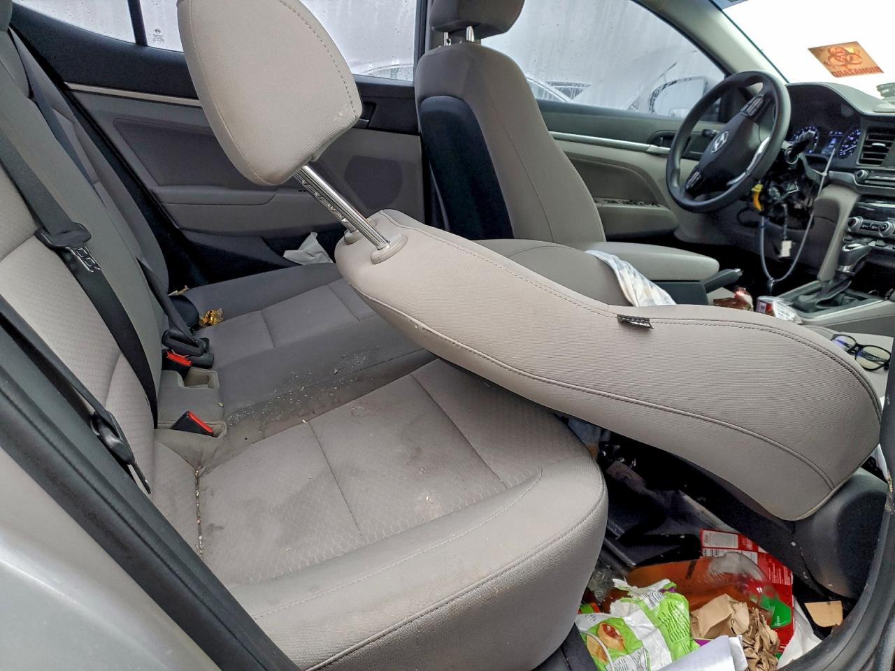 2020 HYUNDAI ELANTRA SEL photo 19