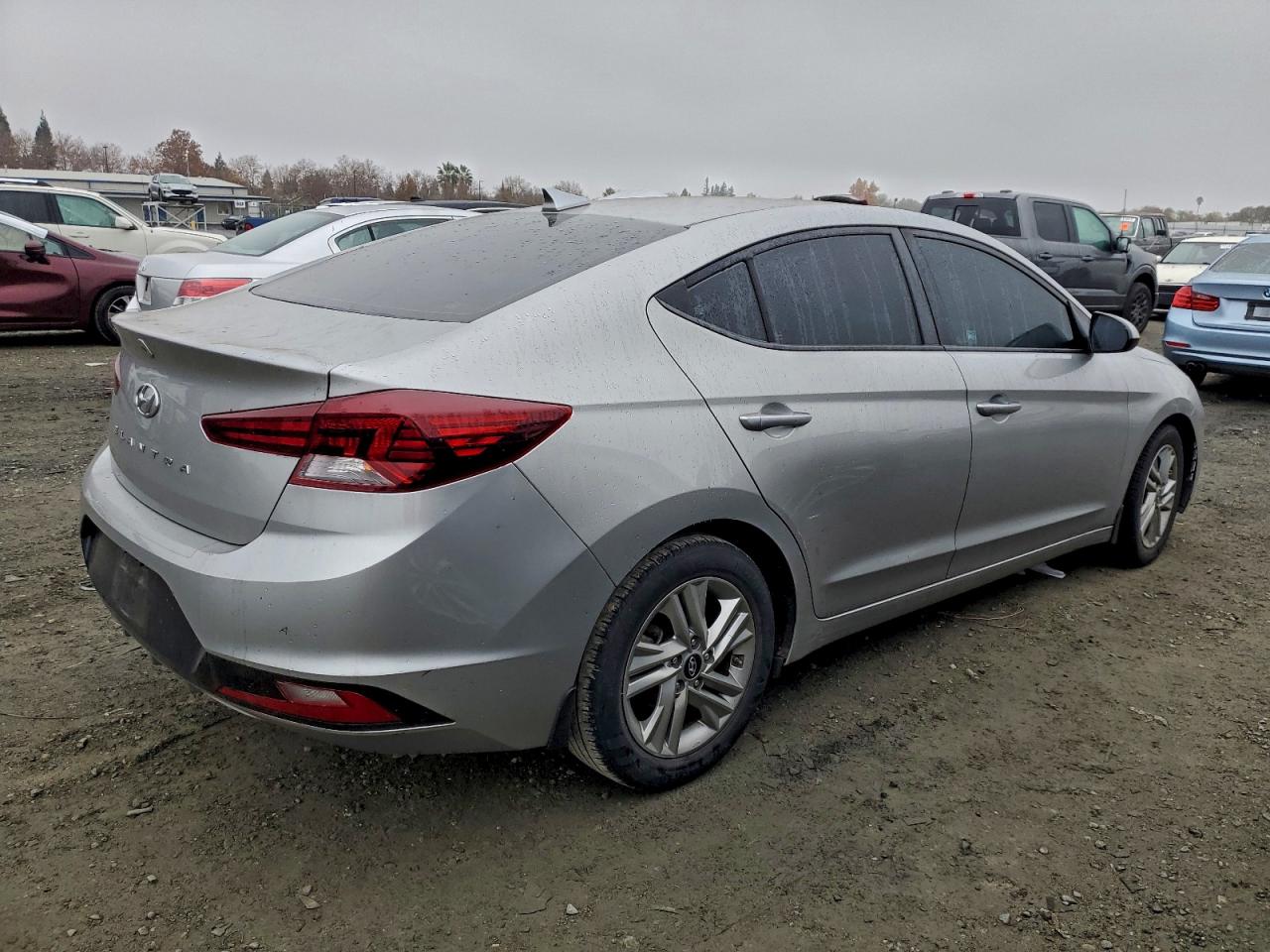 2020 HYUNDAI ELANTRA SEL photo 5