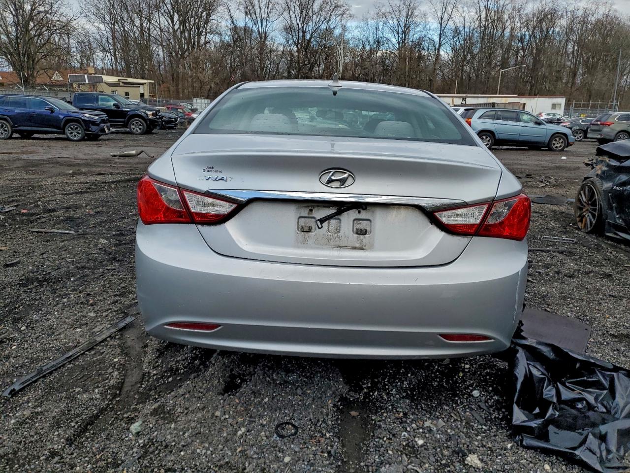 2011 HYUNDAI SONATA GLS photo 6