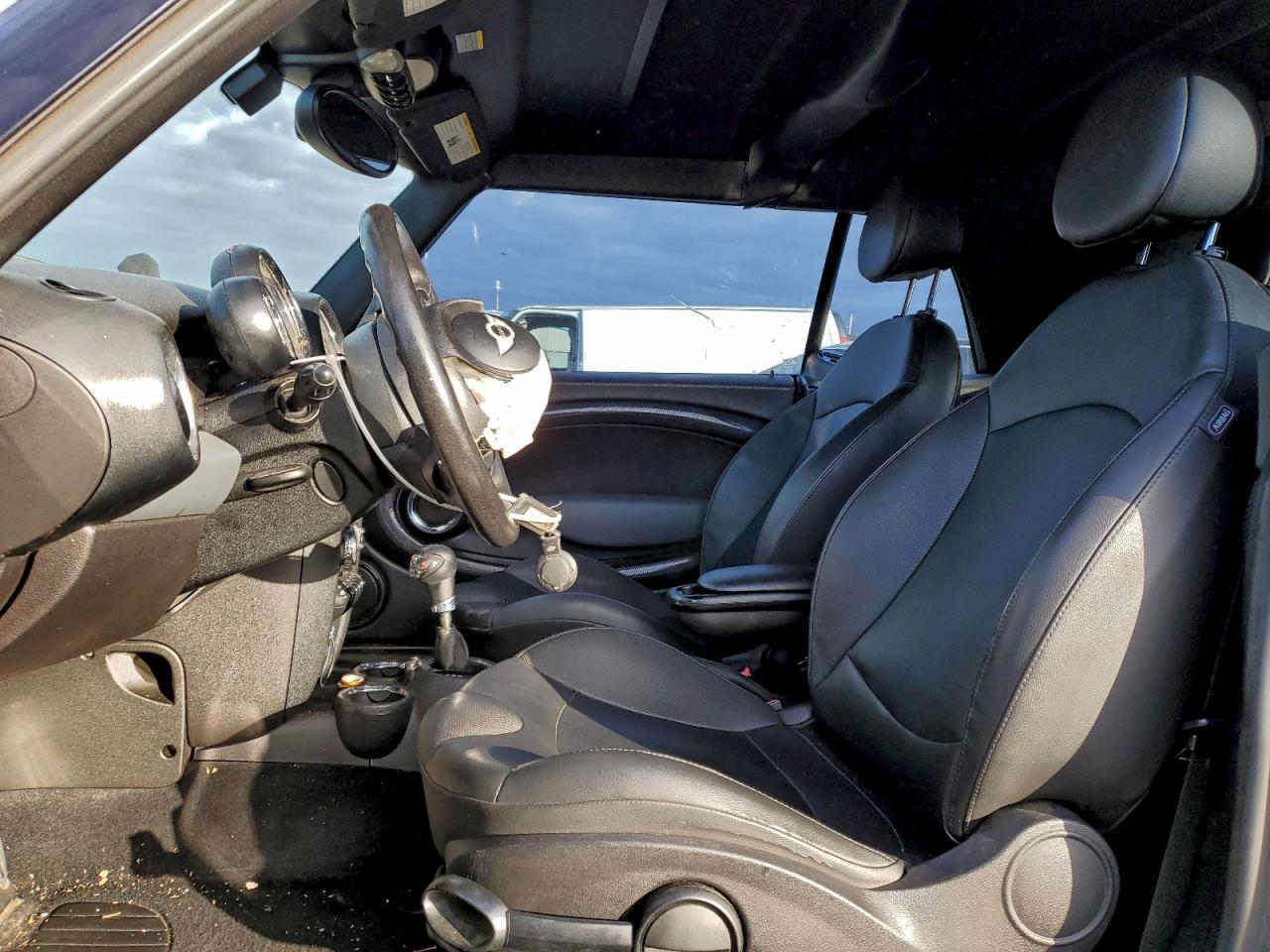2012 MINI COOPER S photo 7