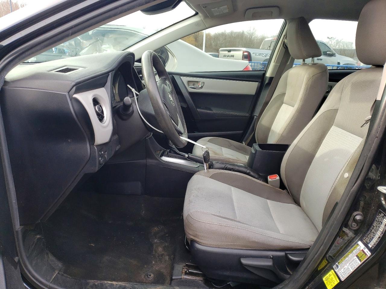 2018 TOYOTA COROLLA L photo 7