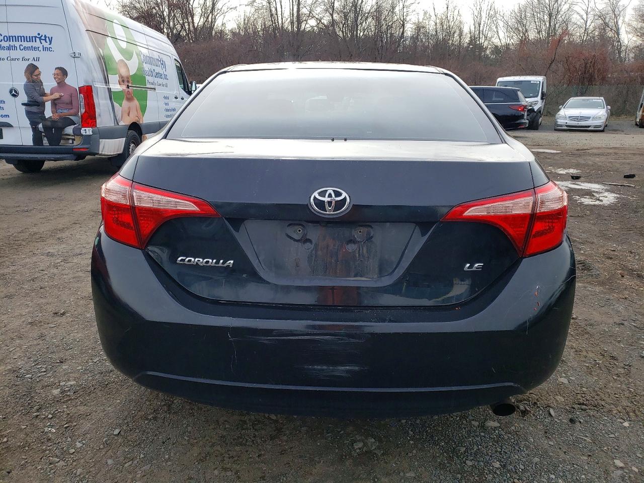 2018 TOYOTA COROLLA L photo 6