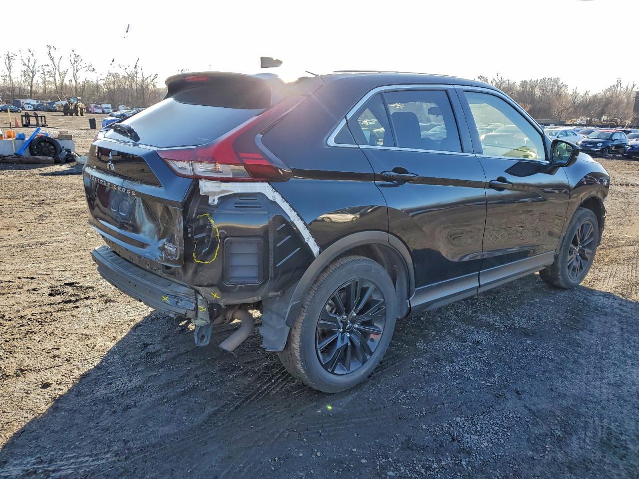2023 MITSUBISHI ECLIPSE CROSS LE photo 7