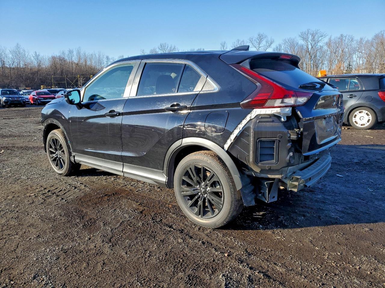 2023 MITSUBISHI ECLIPSE CROSS LE photo 4