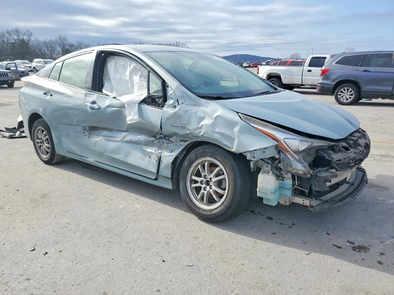 2016 TOYOTA PRIUS photo 4