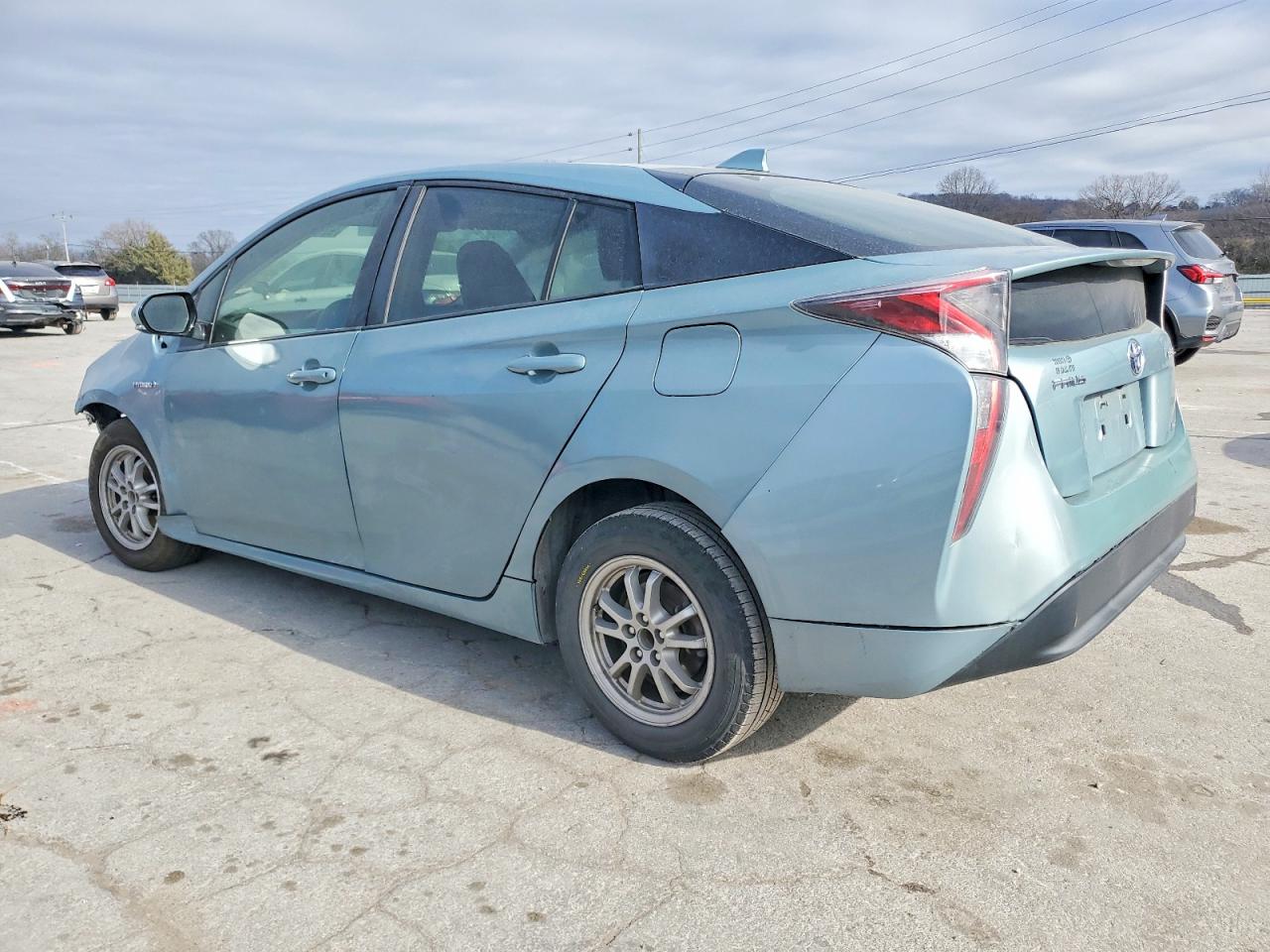 2016 TOYOTA PRIUS photo 2