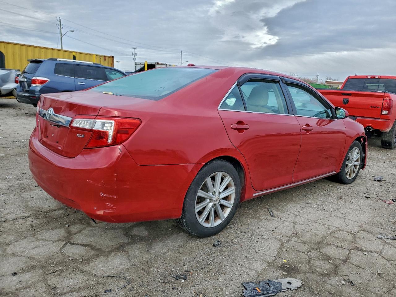 2012 TOYOTA CAMRY BASE photo 3