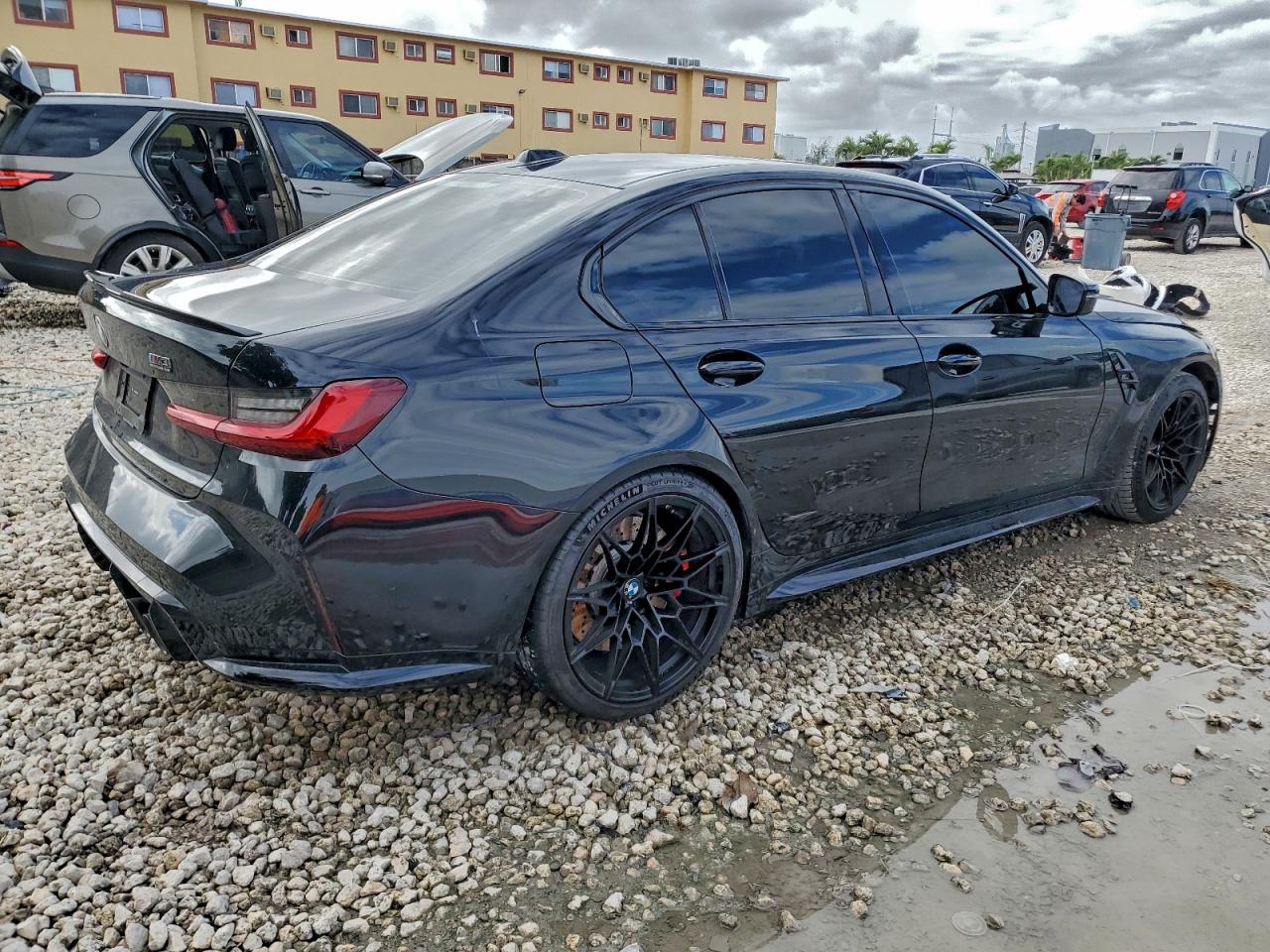 2025 BMW M3 COMPETITION photo 7
