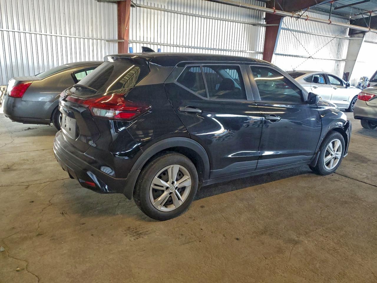 2021 NISSAN KICKS S photo 5