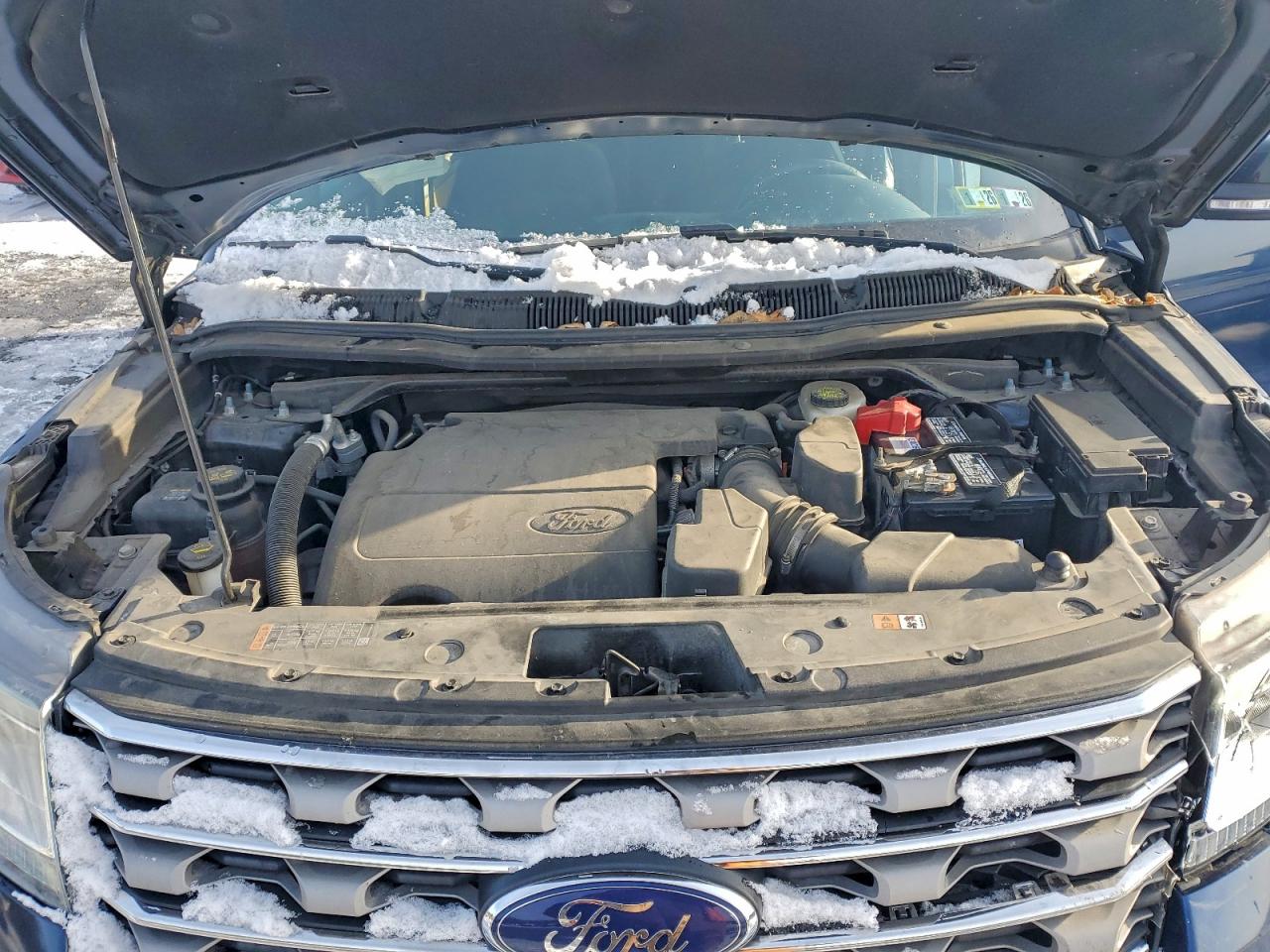 2017 FORD EXPLORER XLT photo 12