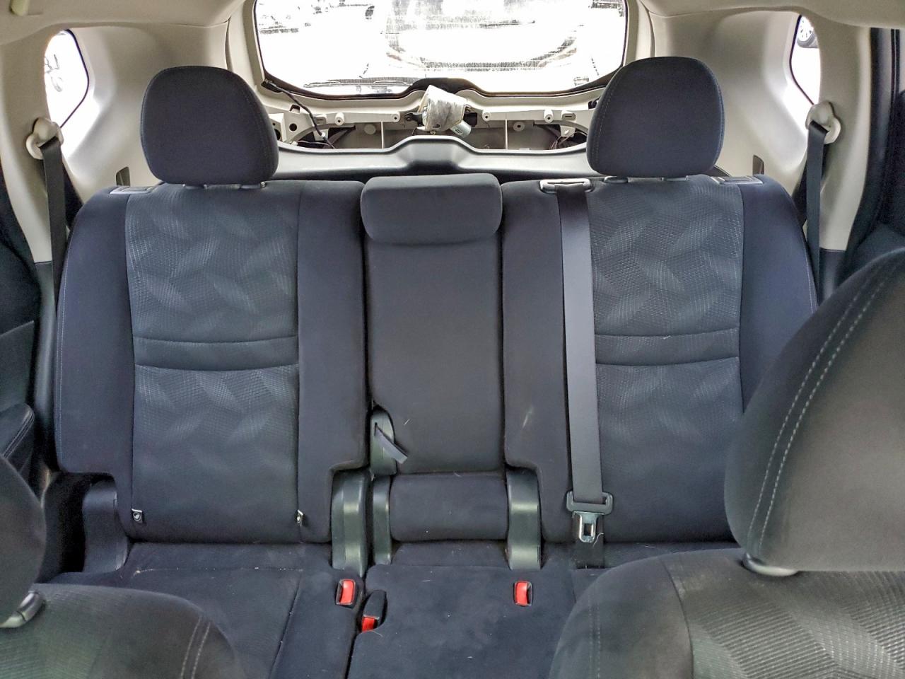 2016 NISSAN ROGUE S photo 19