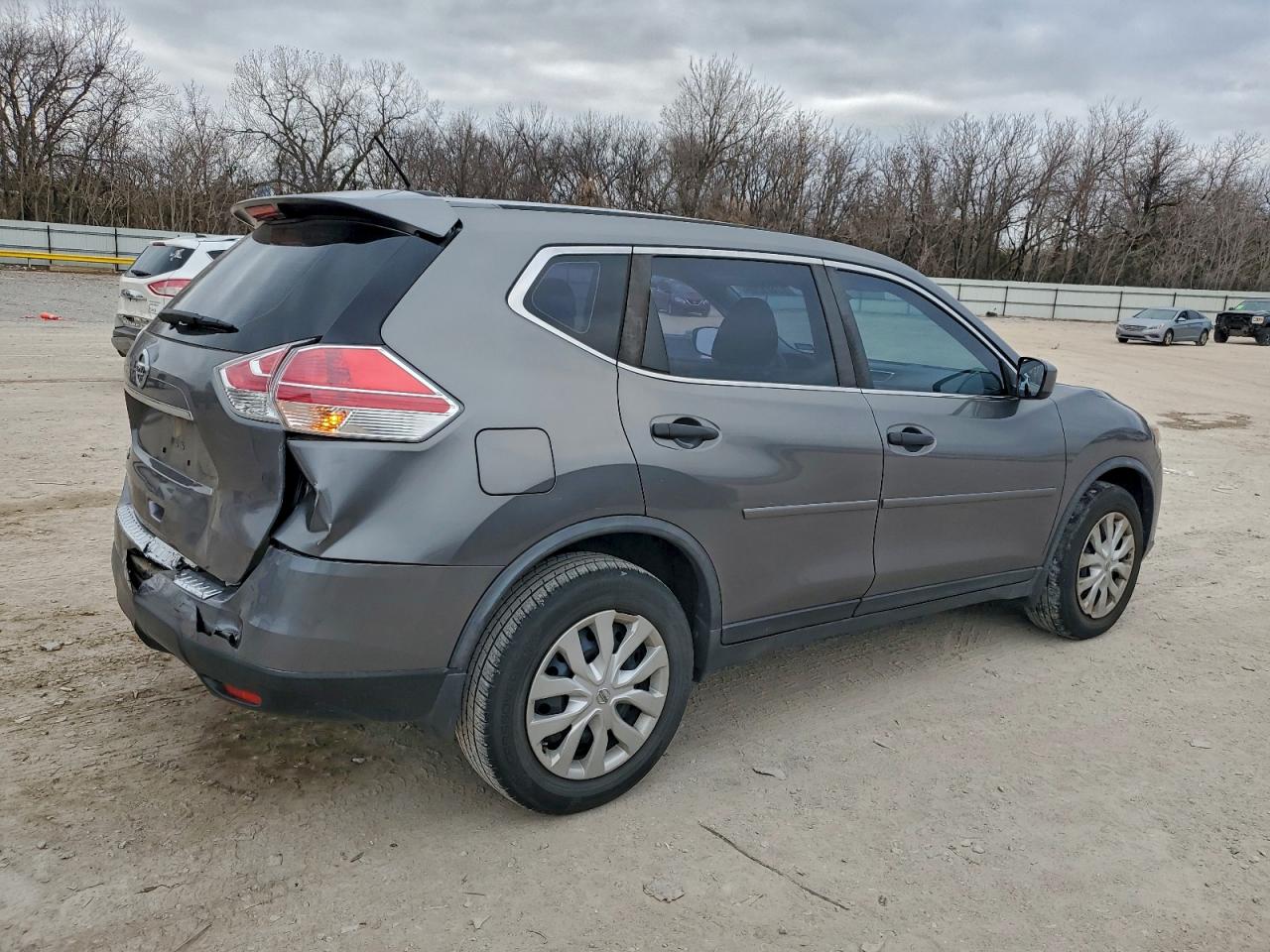 2016 NISSAN ROGUE S photo 5