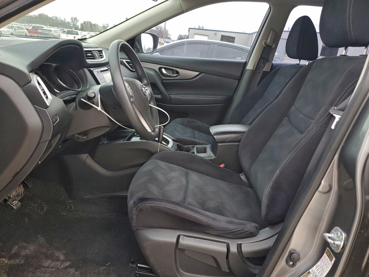 2016 NISSAN ROGUE S photo 13