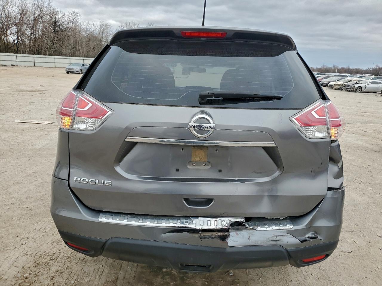 2016 NISSAN ROGUE S photo 11