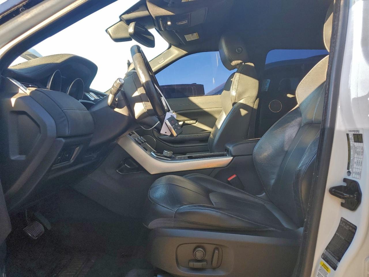 2016 LAND ROVER RANGE ROVER EVOQUE SE photo 7