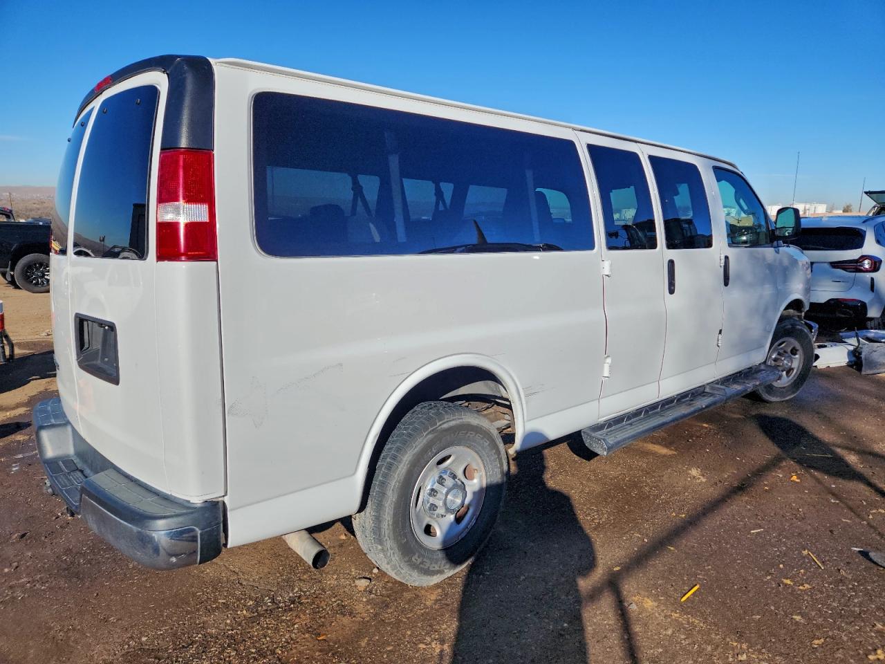 2019 CHEVROLET EXPRESS G3500 LT photo 3