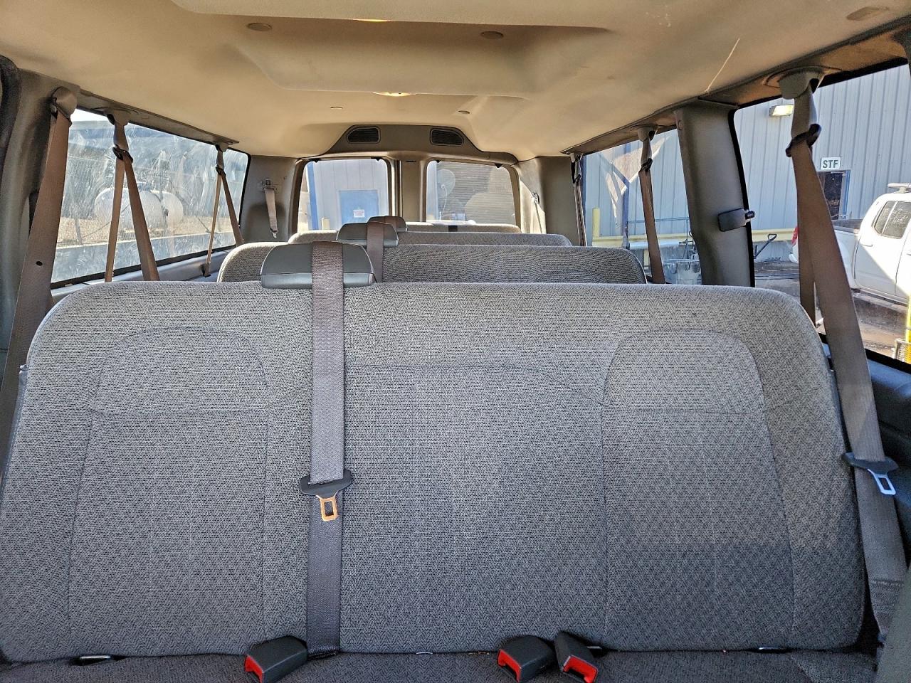 2019 CHEVROLET EXPRESS G3500 LT photo 10