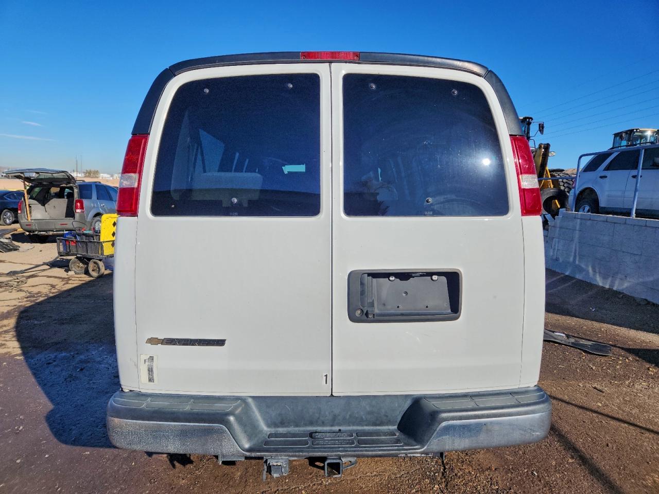 2019 CHEVROLET EXPRESS G3500 LT photo 6