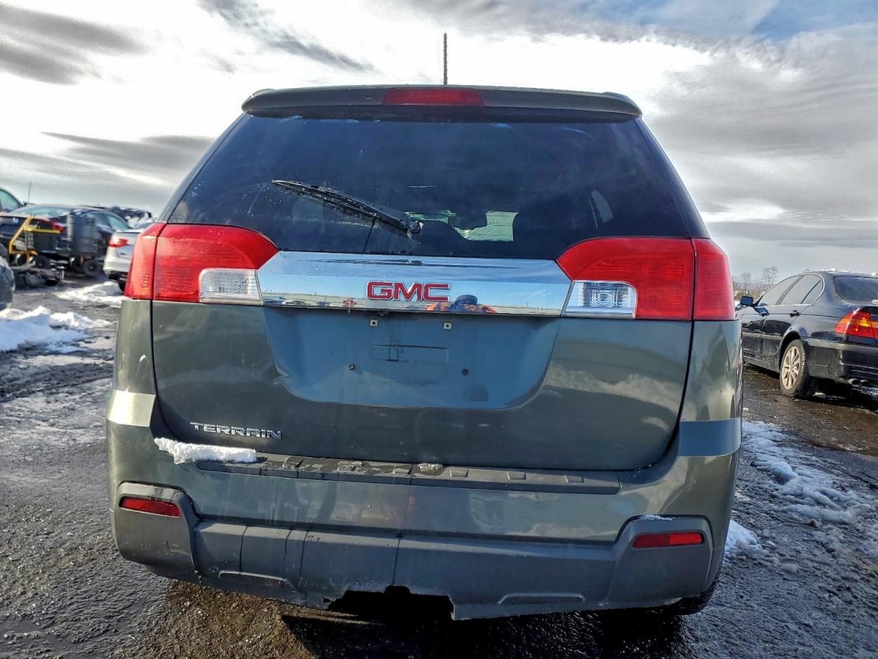 2013 GMC TERRAIN SLE photo 6