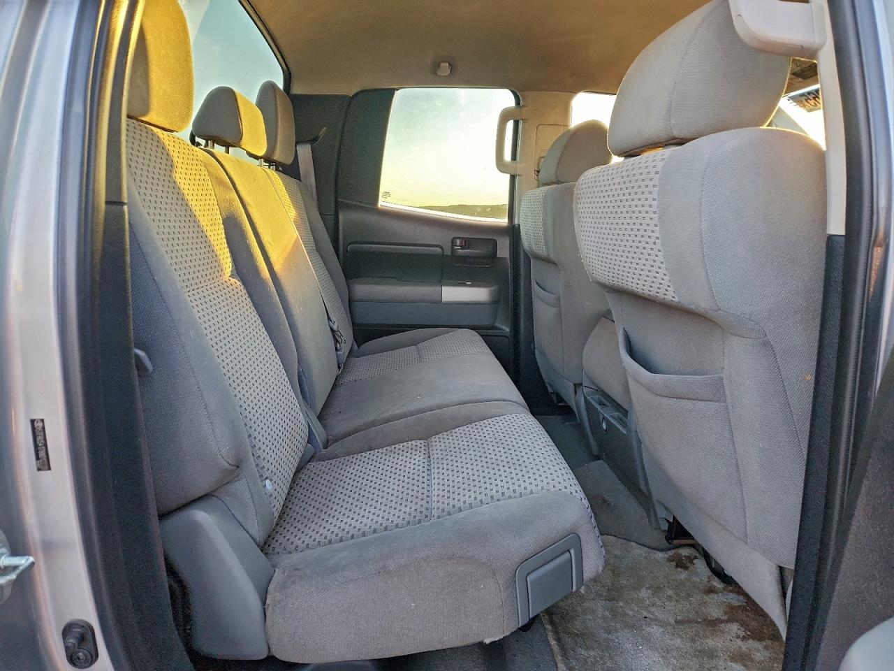 2008 TOYOTA TUNDRA photo 10