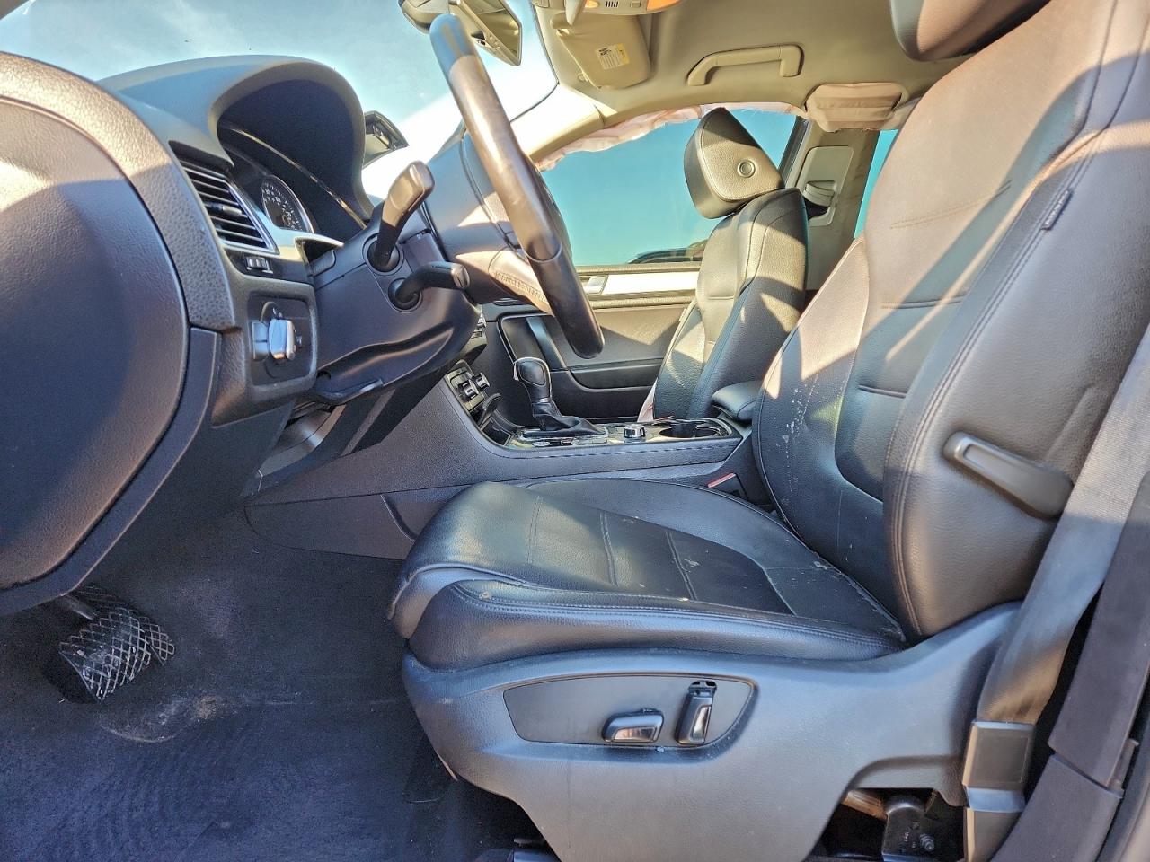 2014 VOLKSWAGEN TOUAREG V6 photo 7