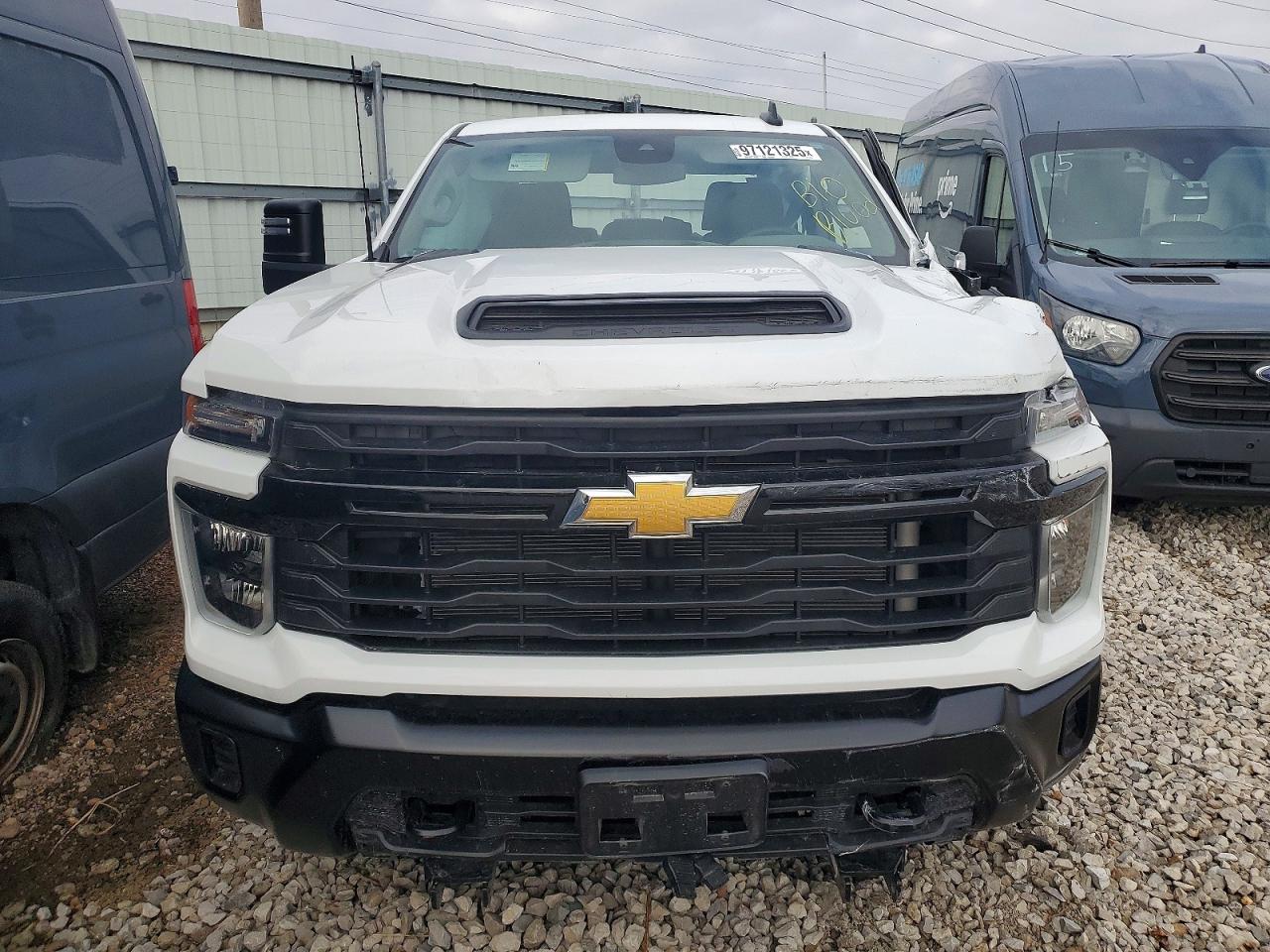 2024 CHEVROLET SILVERADO K2500 HEAVY DUTY photo 5