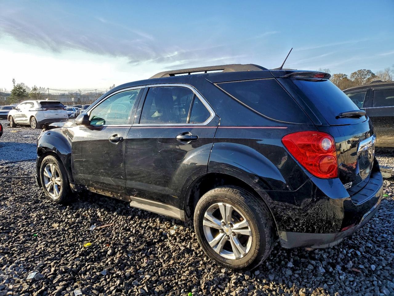 2014 CHEVROLET EQUINOX LT photo 2
