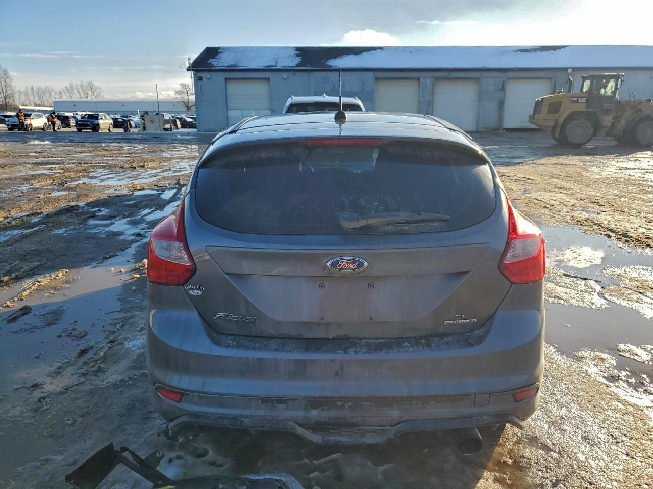 2014 FORD FOCUS SE photo 6