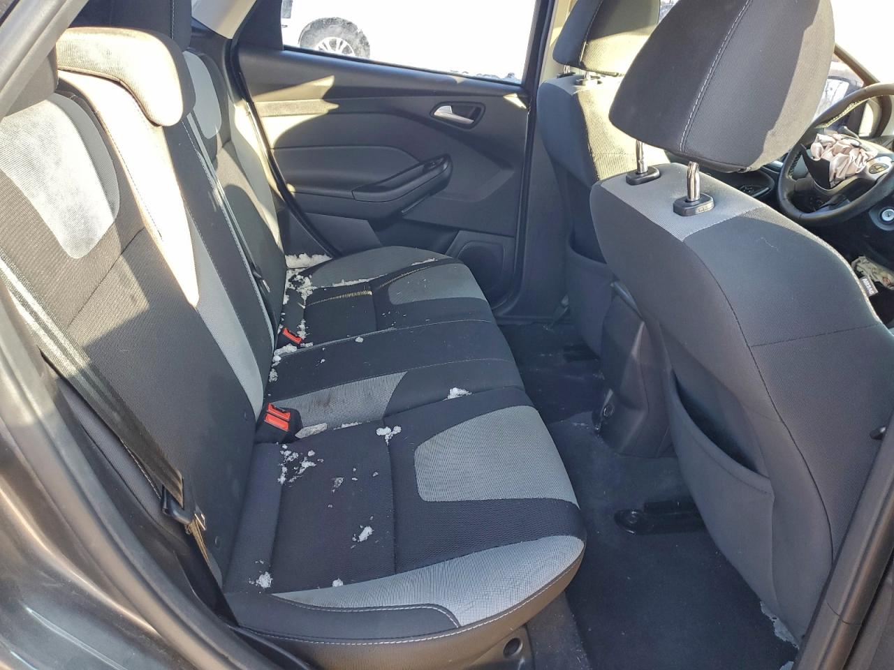 2014 FORD FOCUS SE photo 11