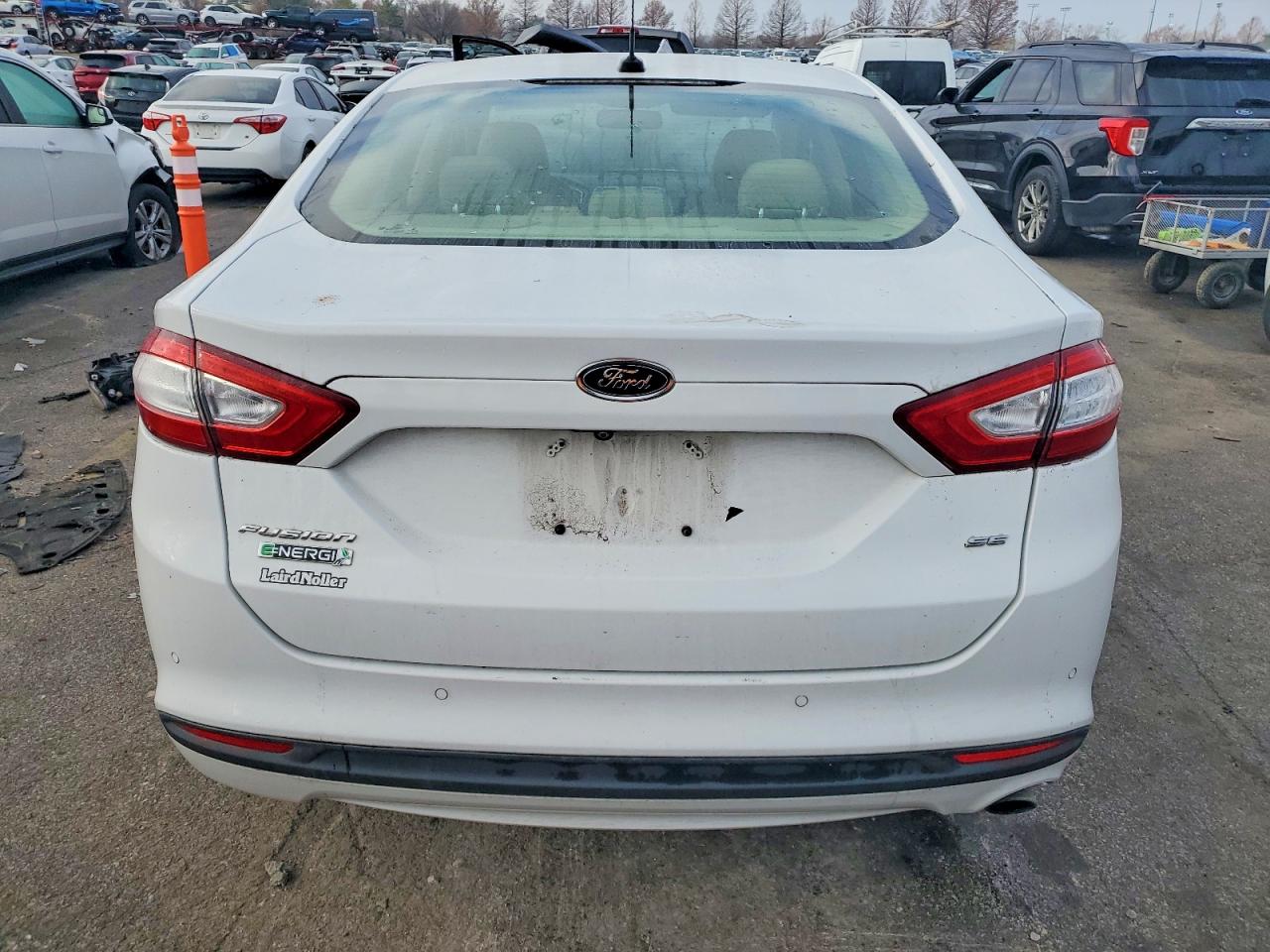 2016 FORD FUSION SE PHEV photo 11