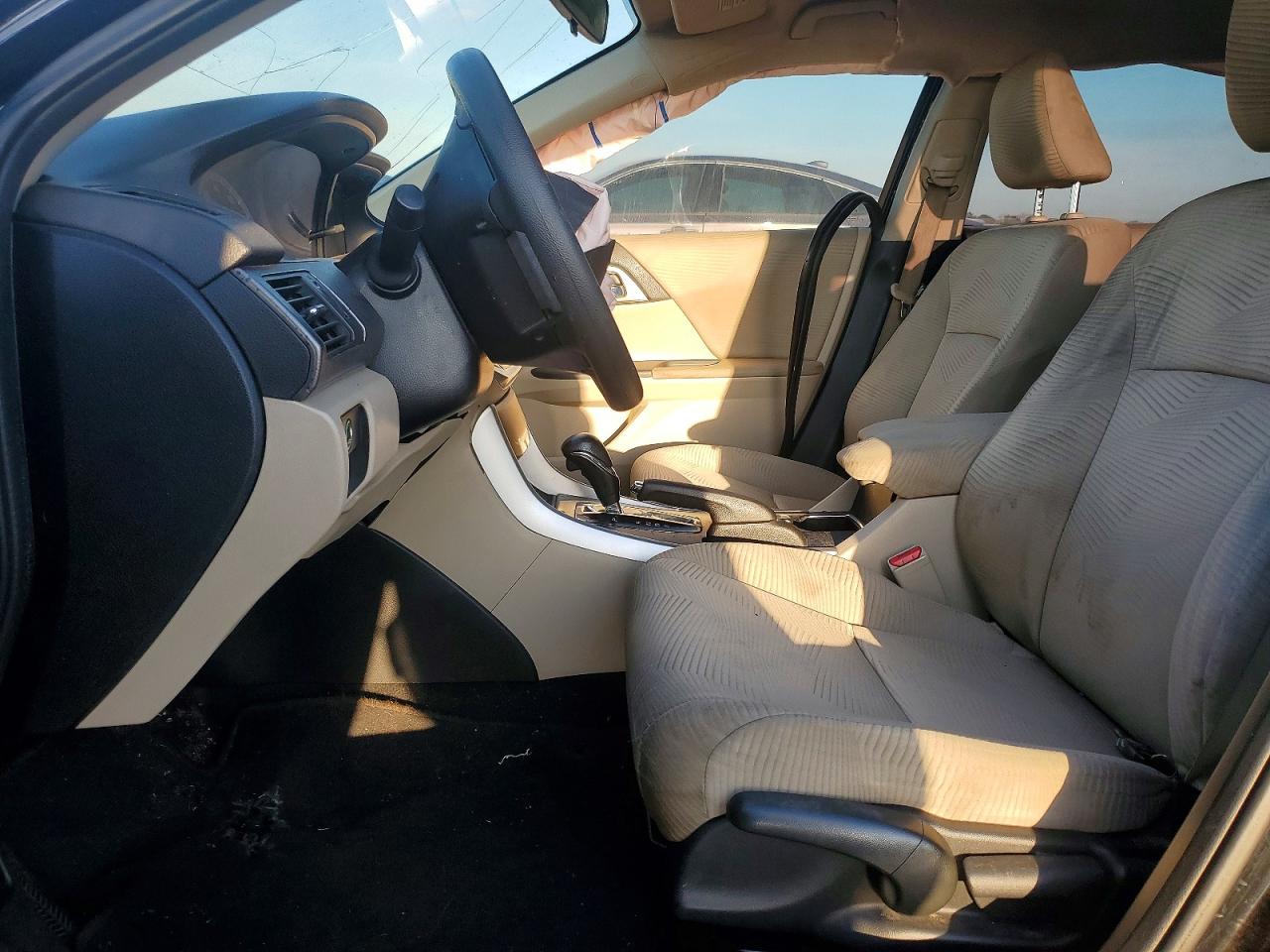 2014 HONDA ACCORD LX photo 13
