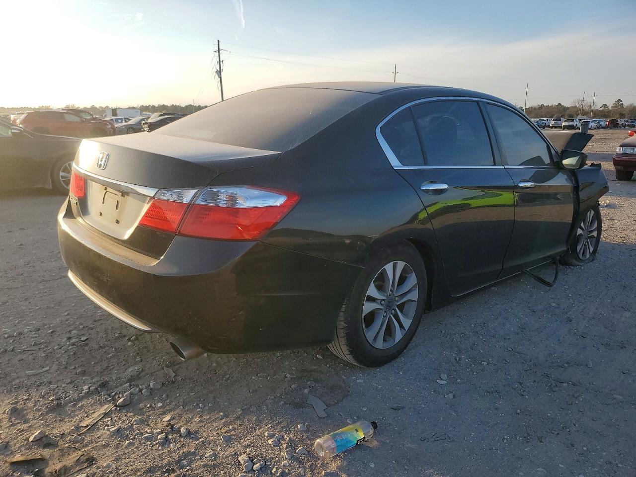 2014 HONDA ACCORD LX photo 5