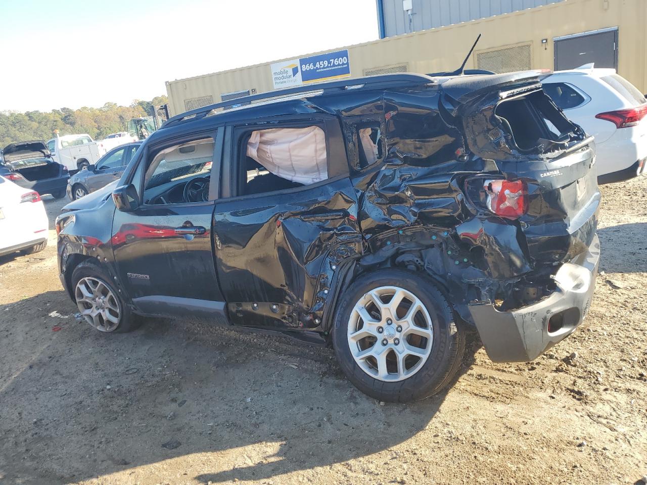 2017 JEEP RENEGADE LATITUDE photo 3